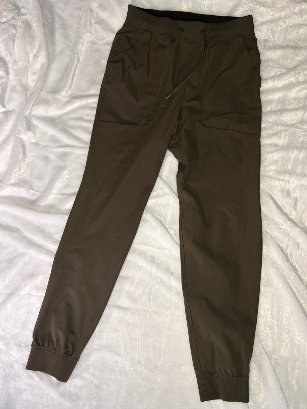 lululemon athletica Men's Olive Drawstring Joggers